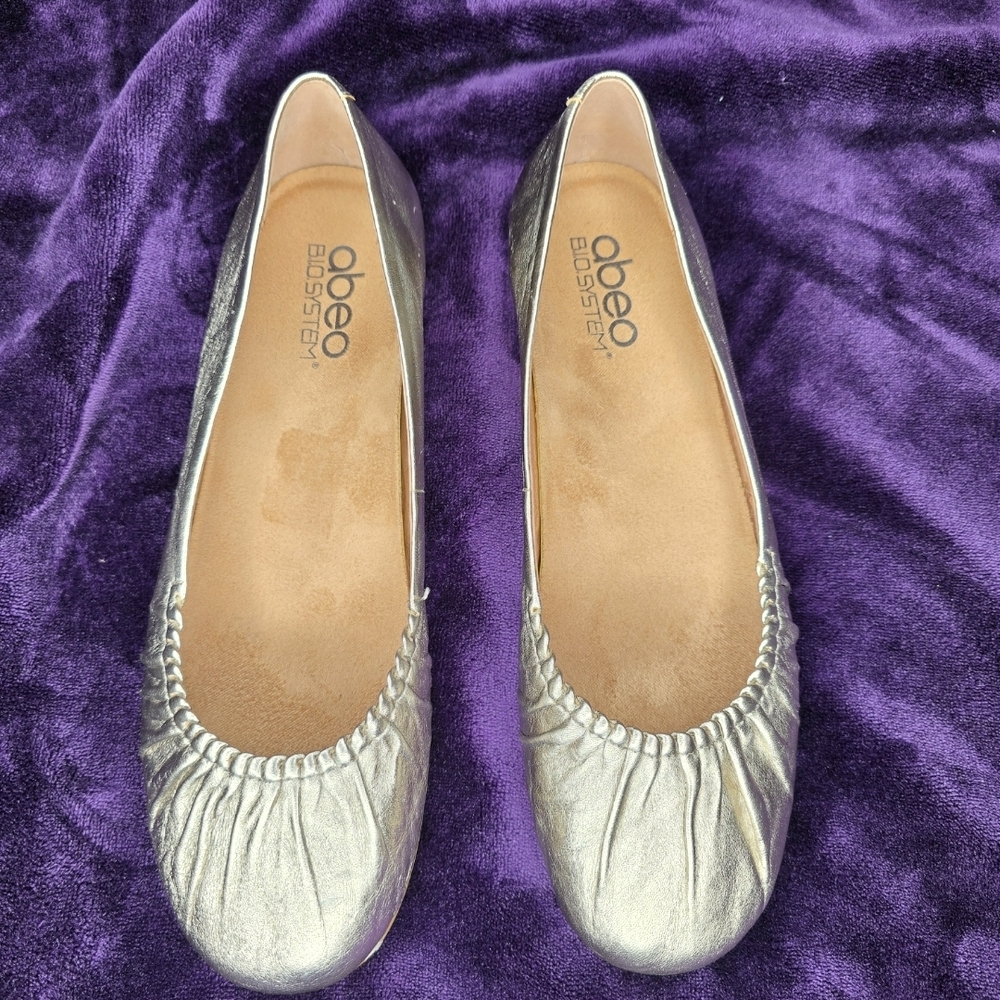 Abeo Taylin Women's Metallic Gold Leather Ballet Flats 9.5N